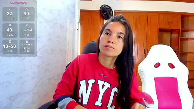 Snapshot of Emily_and_Soffy chatting on 02.23.26 Emily and Soffy online show from 02.23.26