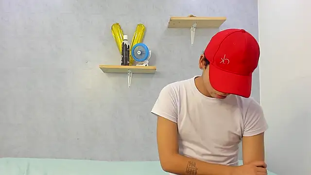 Eliotkinky online show from 02.26.26