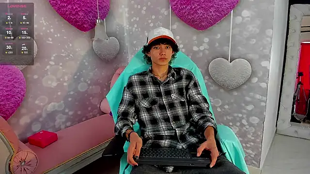 Snapshot of thanier_18 chatting on 02.08.26 thanier 18 online show from 02.08.26