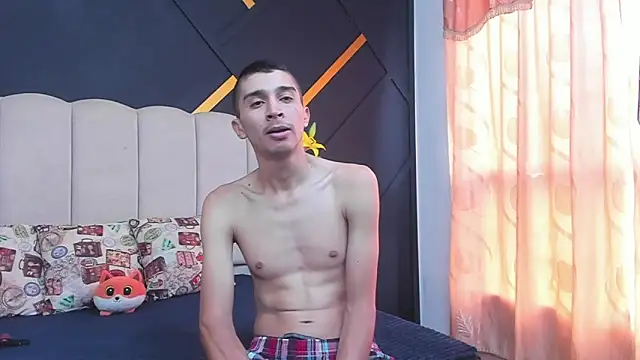 MiaANDrony online show from 02.25.26