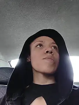 Snapshot of CharlotteKravizz chatting on 02.23.26 CharlotteKravizz online show from 02.23.26