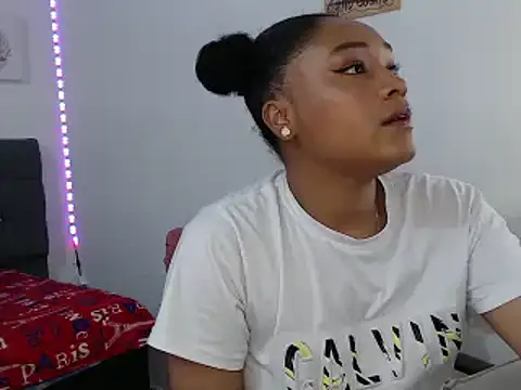 latin riahnna jp online show from 03.03.26