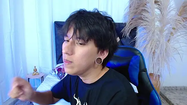 Snapshot of nikoo_18 chatting on 02.04.26 nikoo 18 online show from 02.04.26