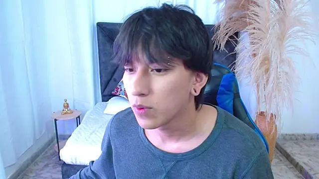 Snapshot of nikoo_18 chatting on 02.18.26 nikoo 18 online show from 02.18.26