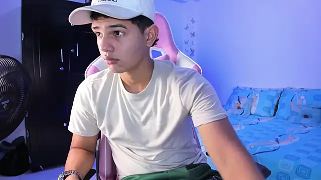 Snapshot of Adrian_Prime_ chatting on 02.25.26 Adrian Prime online show from 02.25.26