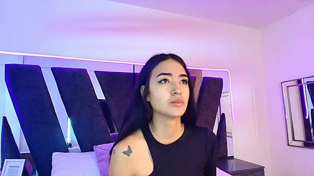 sophia love   online show from 02.16.26