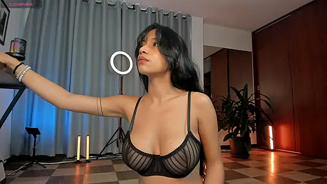 karinnixx online show from 05.28.26