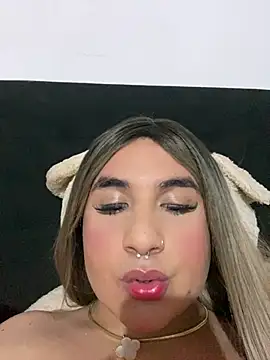 Snapshot of miafox_7 chatting on 02.23.26 miafox 7 online show from 02.23.26