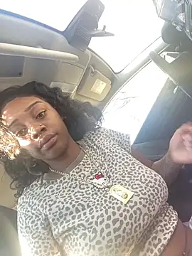 Snapshot of prettybrown9 chatting on 02.12.26 prettybrown9 online show from 02.12.26