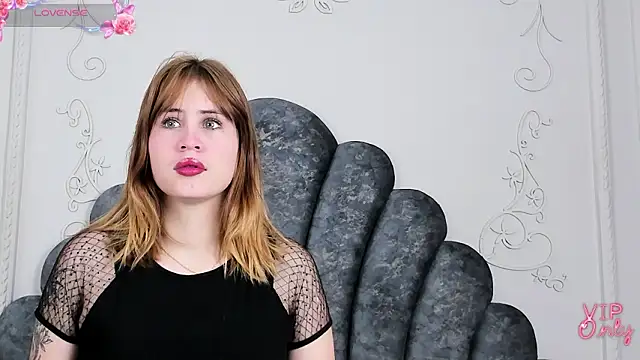 Snapshot of Amelia-Grace chatting on 02.26.26 Amelia-Grace online show from 02.26.26