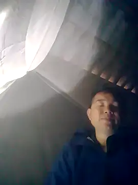 Snapshot of vivi1889 chatting on 03.23.26 vivi1889 online show from 03.23.26