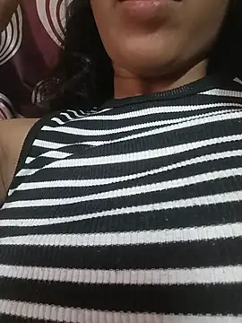 Snapshot of komalsharma99 chatting on 05.24.26 komalsharma99 online show from 05.24.26