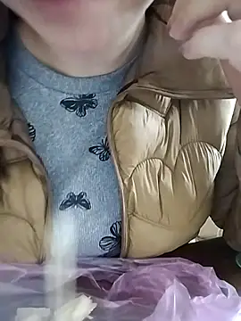 LiilyZi online show from 03.18.26