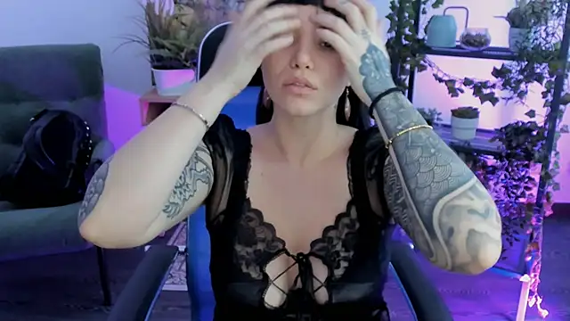 NeoGeisha online show from 03.10.26