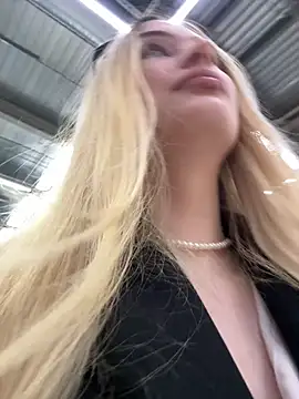 blonde exe online show from 04.10.26