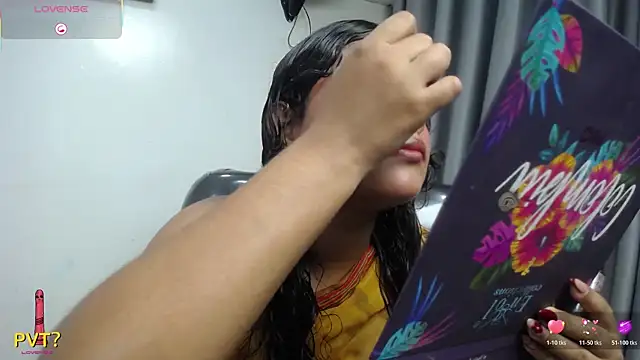 yaazhinii online show from 07.18.26