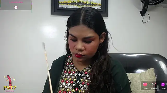 yaazhinii online show from 07.20.26