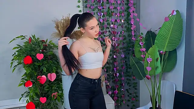 Snapshot of RoxannRunk chatting on 02.18.26 RoxannRunk online show from 02.18.26