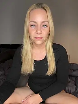 emily-becker22 online show from 04.24.26