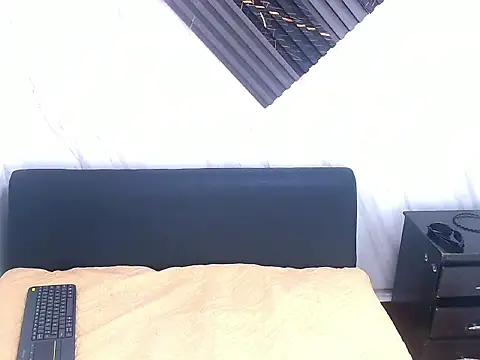 Snapshot of SamiSaturno chatting on 02.09.26 SamiSaturno online show from 02.09.26