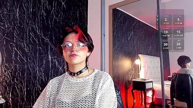 Snapshot of YuuMiko chatting on 02.25.26 YuuMiko online show from 02.25.26