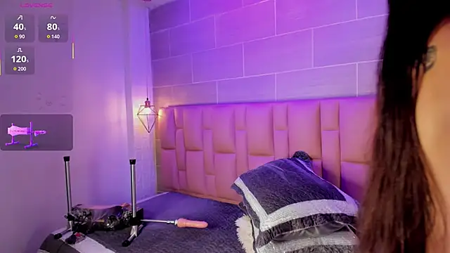 Naomi-Thompson online show from 02.24.26