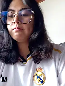 Snapshot of Mari-98 chatting on 02.09.26 Mari-98 online show from 02.09.26