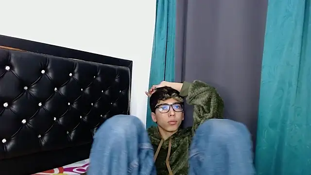 Snapshot of gabriel_x18 chatting on 03.03.26 gabriel x18 online show from 03.03.26