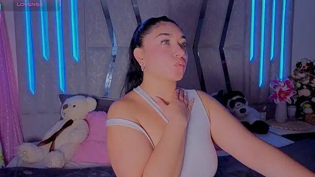 Snapshot of Grecia_Valmont chatting on 02.23.26 Grecia Valmont online show from 02.23.26