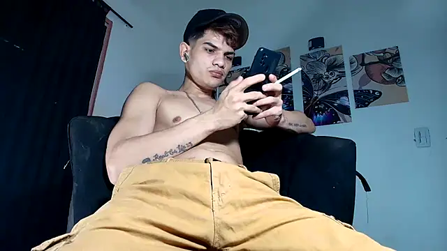 Jesshot bigcock20cm online show from 04.06.26