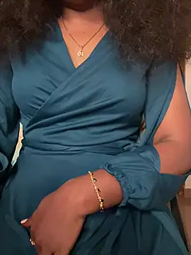 Snapshot of VixenNandhu chatting on 02.23.26 VixenNandhu online show from 02.23.26