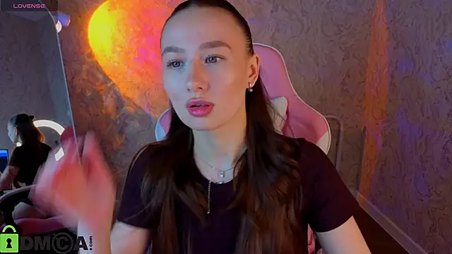 Snapshot of _Kiki_angel_ chatting on 02.25.26 Kiki angel online show from 02.25.26