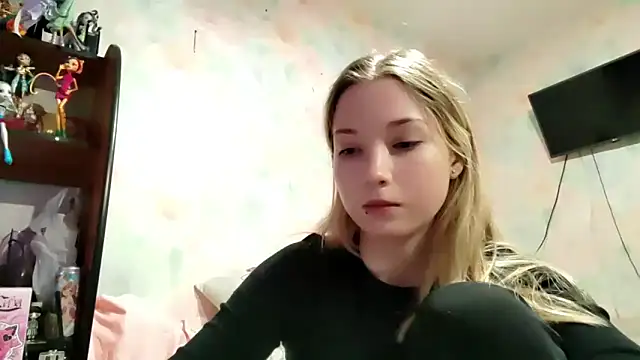 TiaBIanks online show from 03.12.26