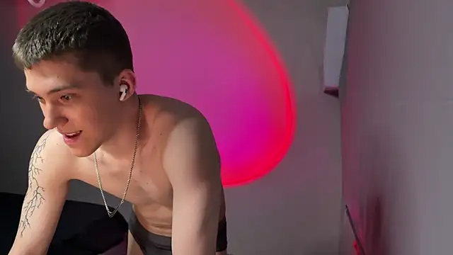 cronck52 online show from 04.18.26