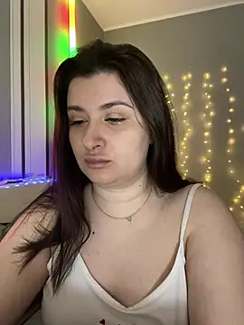 Snapshot of lipsi_vikki chatting on 02.14.26 lipsi vikki online show from 02.14.26