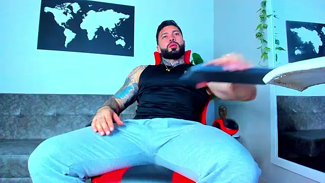 Snapshot of Alessrose chatting on 02.20.26 Alessrose online show from 02.20.26