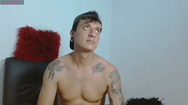 SkinnyDevil12 online show from 02.15.26