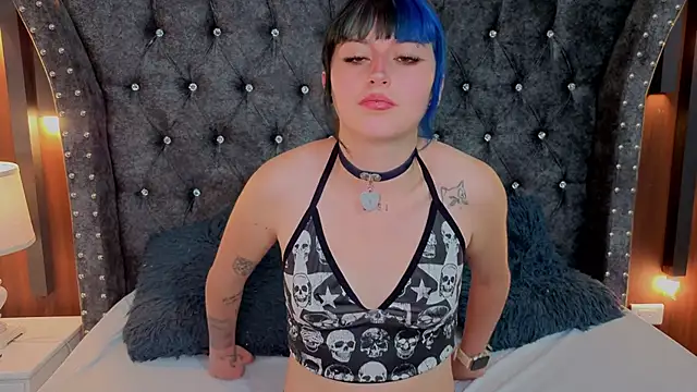 OliviaBonnie online show from 02.08.26