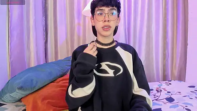 Demian Hush online show from 04.05.26