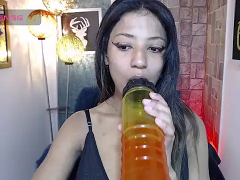 Snapshot of Scarleet_miaa chatting on 02.19.26 Scarleet miaa online show from 02.19.26