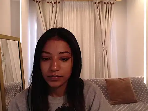 Snapshot of Scarleet_miaa chatting on 05.22.26 Scarleet miaa online show from 05.22.26