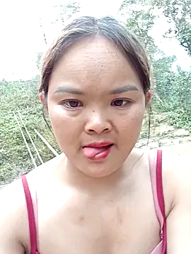 Snapshot of Luminana chatting on 03.02.26 Luminana online show from 03.02.26