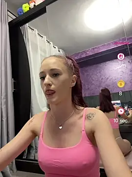 Roxyfoxyyy online show from 07.10.26