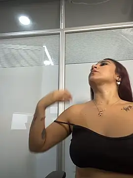 Snapshot of Emily_Harpeer chatting on 02.18.26 Emily Harpeer online show from 02.18.26