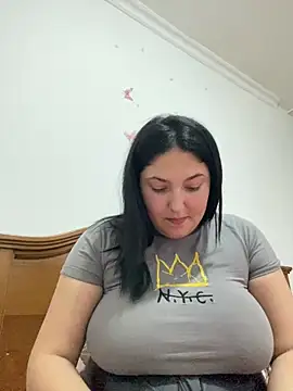 Snapshot of Amber_Sinn chatting on 05.25.26 Amber Sinn online show from 05.25.26
