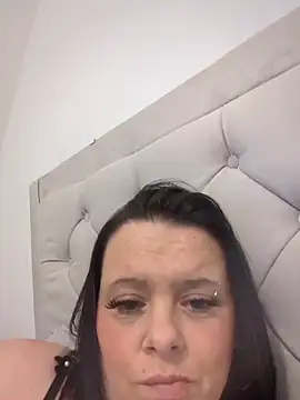 Snapshot of louisa36 chatting on 02.07.26 louisa36 online show from 02.07.26