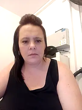Snapshot of louisa36 chatting on 03.06.26 louisa36 online show from 03.06.26