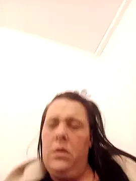 Snapshot of louisa36 chatting on 03.08.26 louisa36 online show from 03.08.26