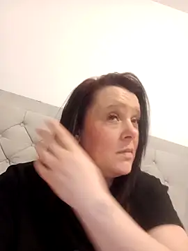 Snapshot of louisa36 chatting on 03.15.26 louisa36 online show from 03.15.26