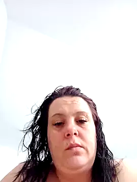 Snapshot of louisa36 chatting on 03.25.26 louisa36 online show from 03.25.26